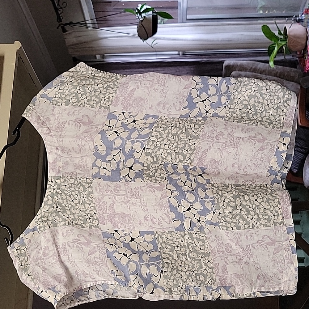 Nicole Miller linen top.
